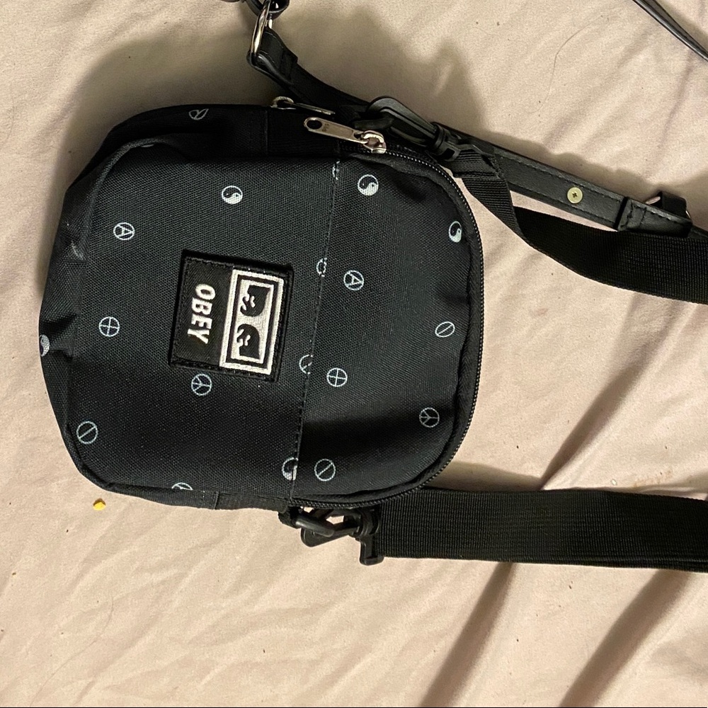 Obey bag